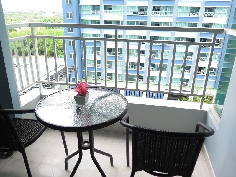 Lumpini Parkbeach Pattaya Pool View 좀티엔 비치 외부 사진